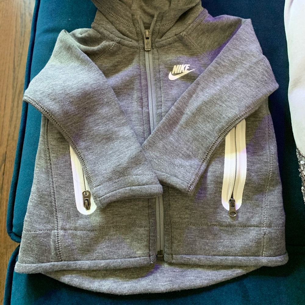 Nike sweater